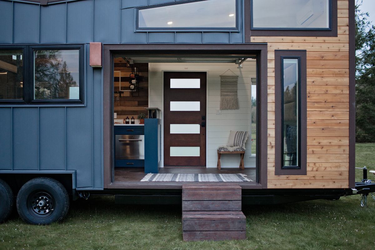 Tiny House Living vs. Traditional Housing